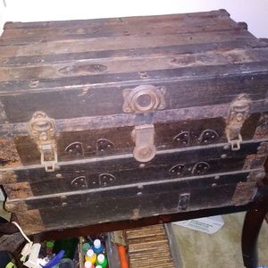 Vintage trunk